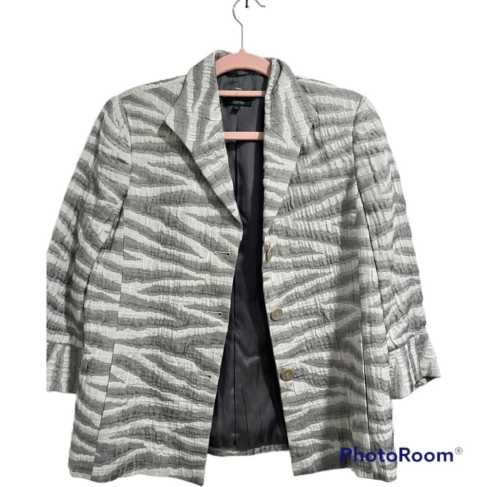 - Zanella blazer size 4 gray and white